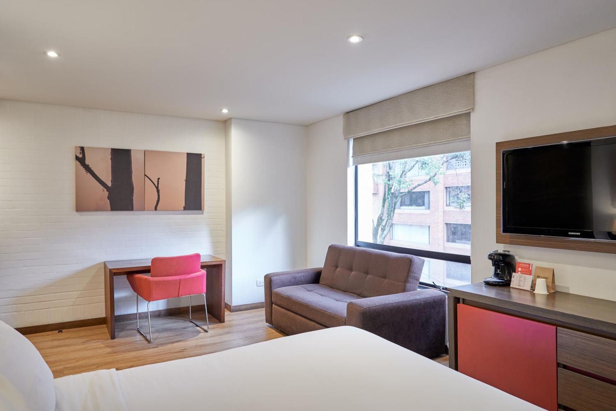 84 Dc Bogota Hotell Eksteriør bilde