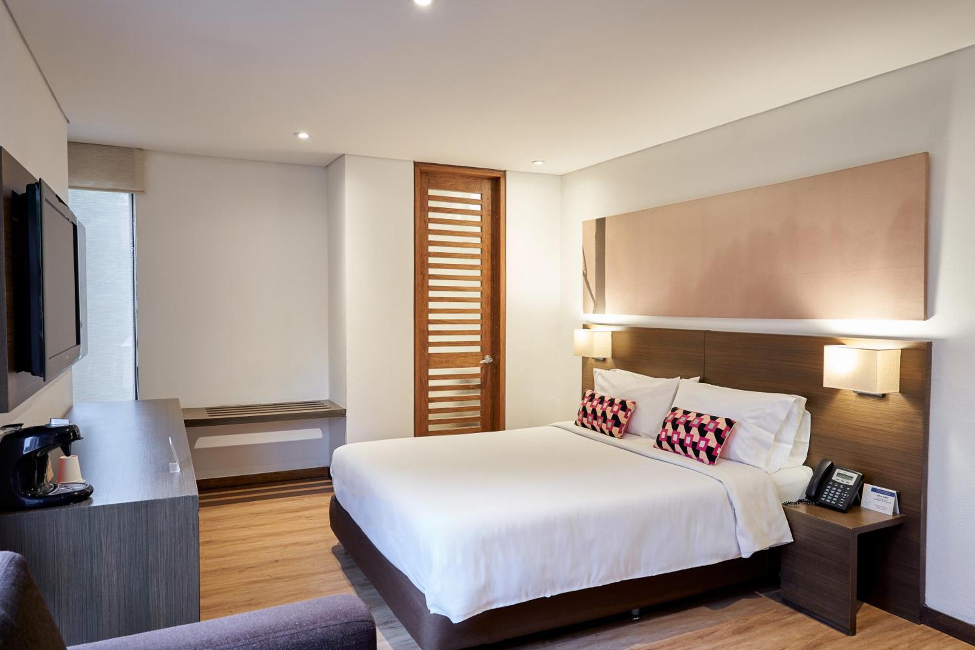 84 Dc Bogota Hotell Eksteriør bilde
