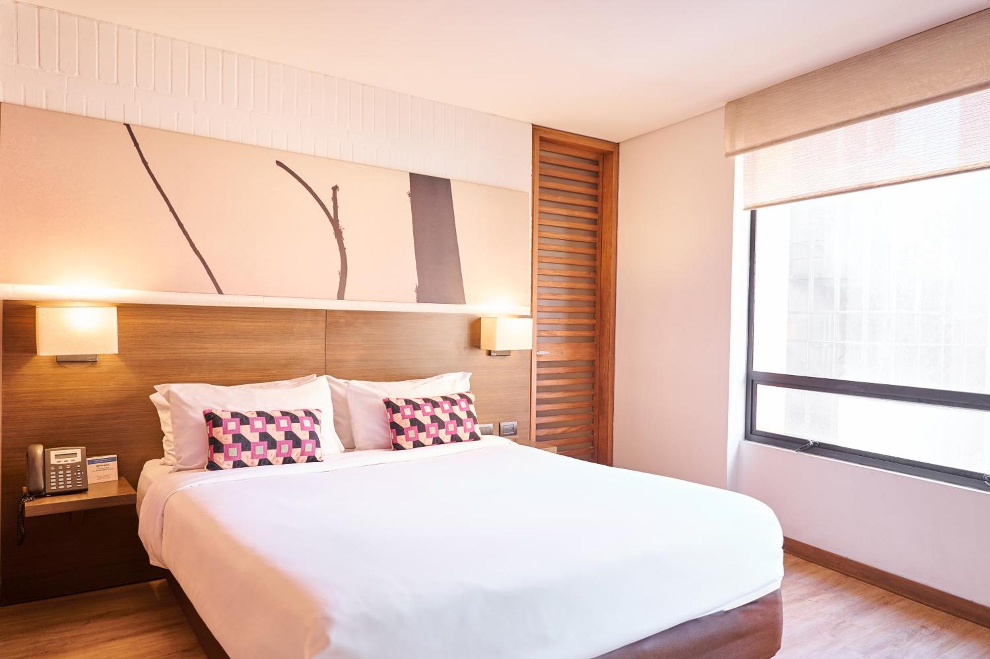 84 Dc Bogota Hotell Eksteriør bilde